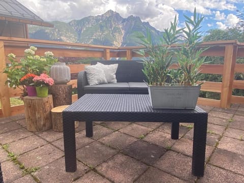 View (from property/room), Balcony/Terrace, Mountain view