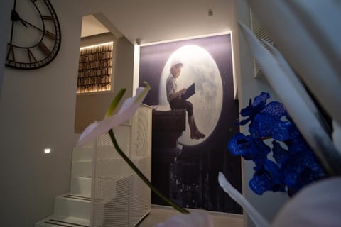 Lobby or reception, Internal: Not applicable to any particular room