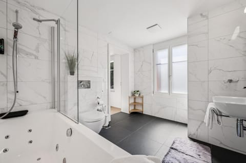 Hot Tub, Bathroom, Bath