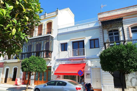 Property building, Facade/entrance, Off site