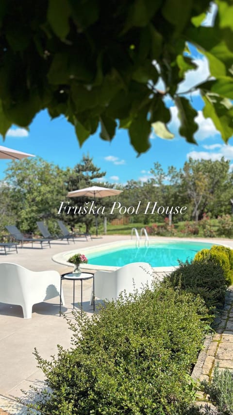 Fruska Pool House House in Novi Sad