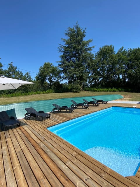 Bird's eye view, Garden view, Garden view, Pool view, Pool view, Swimming pool