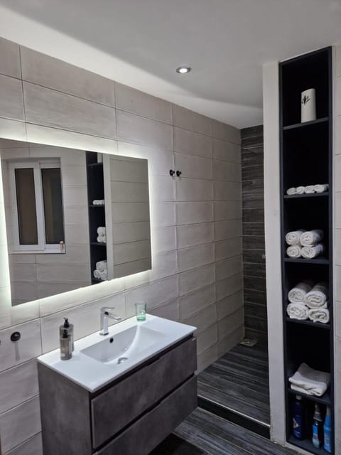 The Clover Apartment in Saint Paul's Bay