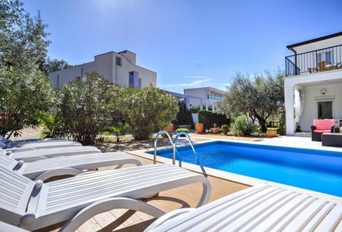 Apartments Siparis with Pool Bed and Breakfast in Istria County