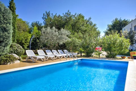 Apartments Siparis with Pool Bed and Breakfast in Istria County