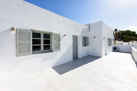 Strata Home by Rocks Estates Apartment in Naousa