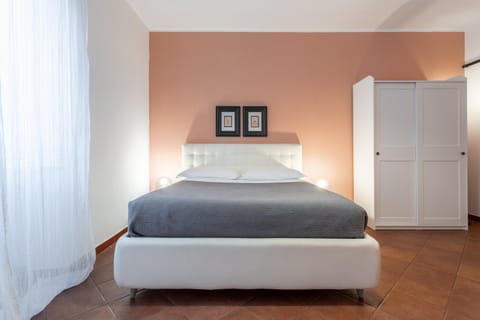 Bed, wardrobe