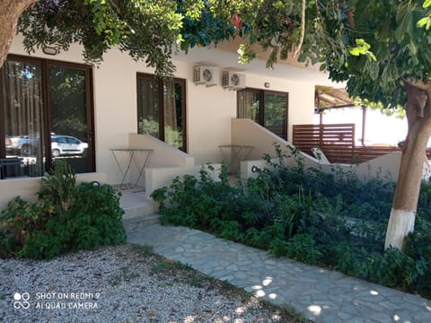 Galini Apartment's-Suites Apartment hotel in Crete