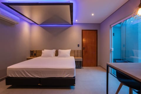 Bed, Photo of the whole room, Area and facilities