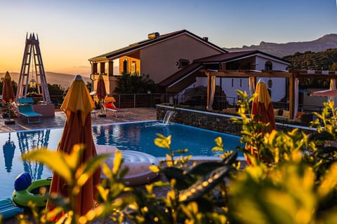 Pool view, Swimming pool