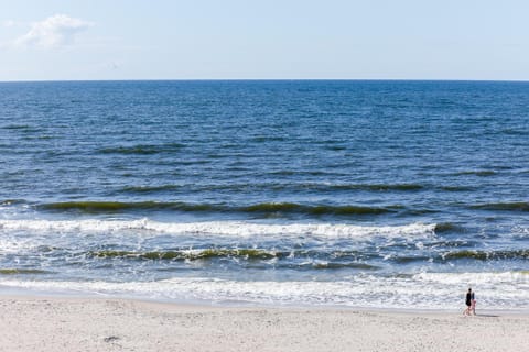 Apartament BŁĘKITNY Gardenia Dziwnów z widokiem na morze EPapartamenty Apartment in West Pomeranian Voivodeship, Poland