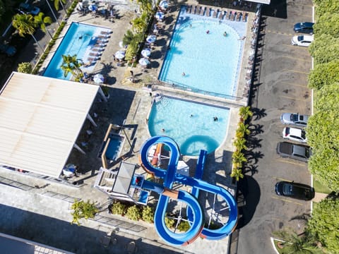 Day, Bird's eye view, Pool view, Swimming pool, Parking, sunbed