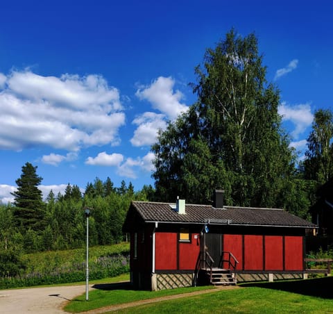 Property building, Day