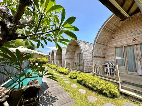 Property building, Swimming pool