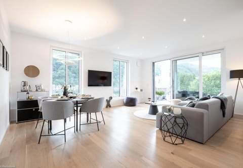 Living room, Dining area