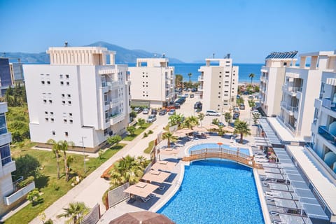 Property building, Swimming pool