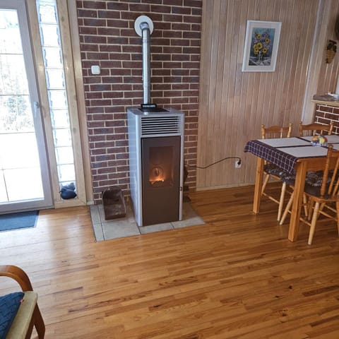 Błękitny Domek - Tleń - Bory Tucholskie House in Pomeranian Voivodeship