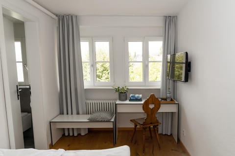 TV and multimedia, Photo of the whole room