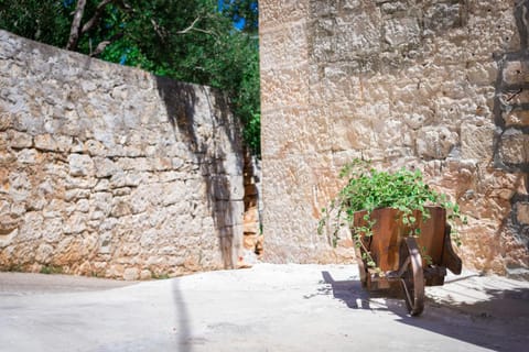 Holiday house Jogo Apartment in Selca, Brač