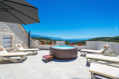 Holiday house Jogo Apartment in Selca, Brač