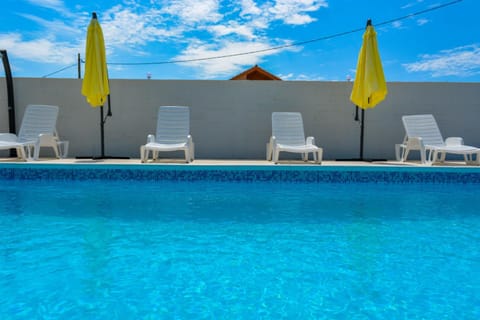 Villa Kutija with heated pool Apartment in Biograd na Moru