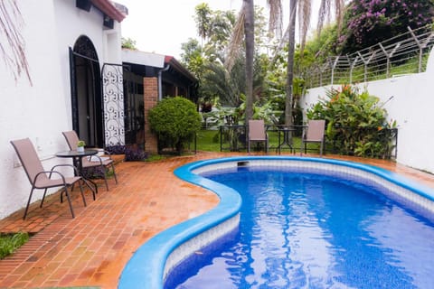 Garden, Swimming pool