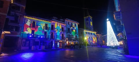 Property building, Night, City view