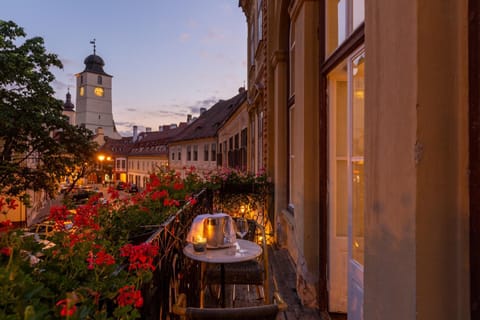 Balcony/Terrace, Balcony/Terrace, Street view, Street view
