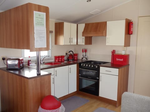 Dees Caravan lettings. Kingfisher Oak 1059 House in Ingoldmells