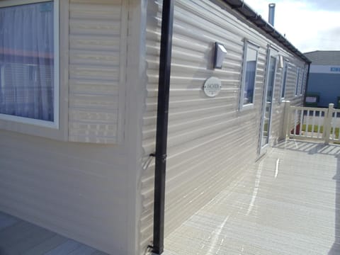 Dees Caravan lettings. Kingfisher Oak 1059 House in Ingoldmells