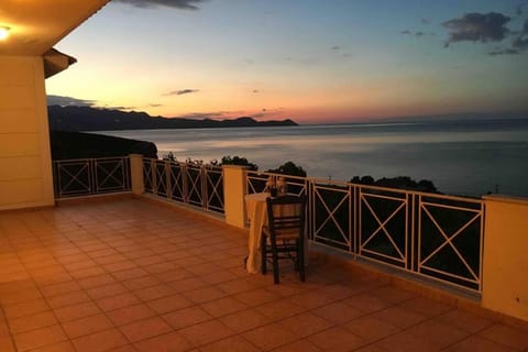 Villa Aegean Villa in Euboea