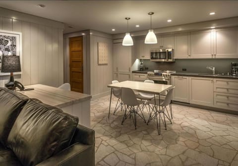 Property building, Kitchen or kitchenette