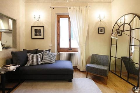 Living room, Decorative detail, Seating area
