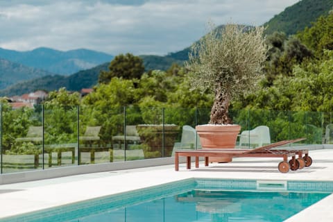 Natural landscape, Garden view, Mountain view, Pool view, Swimming pool, sunbed