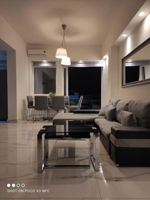 Penthouse Apartment in Chania Heart Apartment in Chania