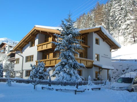 Property building, Winter