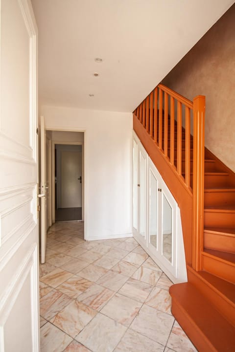 Grand Appartement de 3 pièces Apartment in Île-de-France