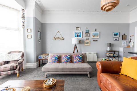 Beach Shore - SEA VIEWS Apartment in Lytham St Annes