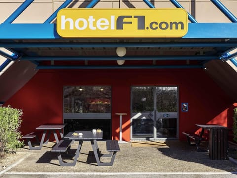 Property building, Balcony/Terrace