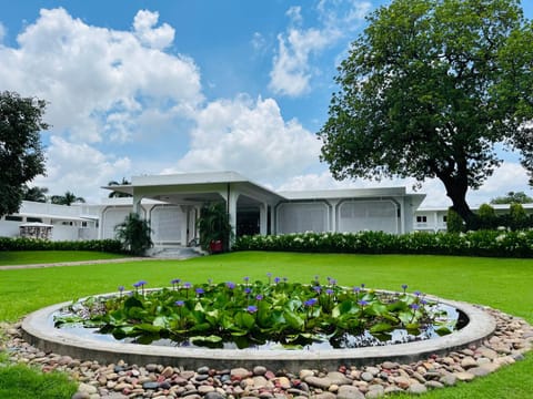 Garden, Garden view