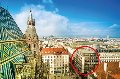 Property building, Nearby landmark, Bird's eye view, City view, Area and facilities