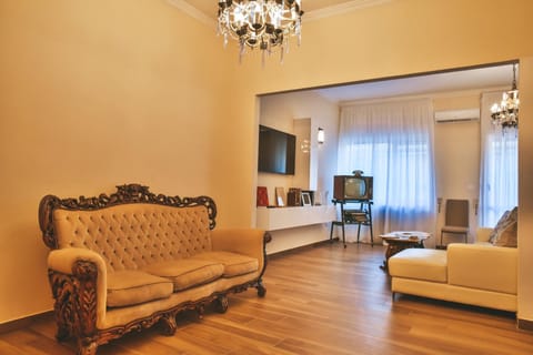 Communal lounge/ TV room, Lounge or bar