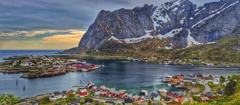 Andøy Vest Rorbuer Reine Nature lodge in Lofoten