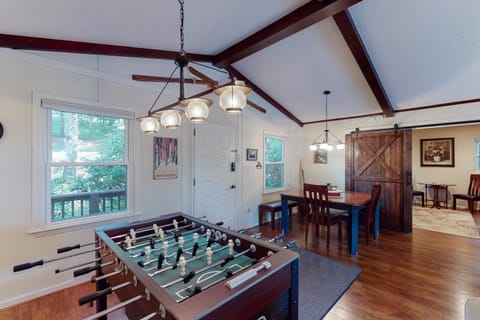 La Shika Chalet House in Beech Mountain