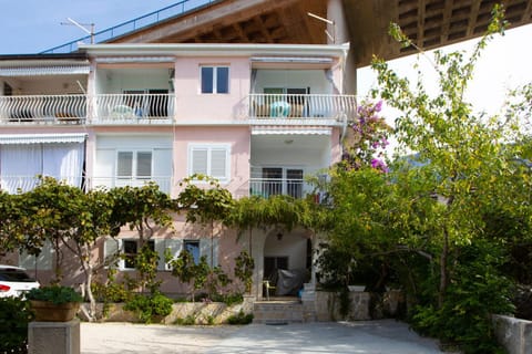 Apartmani Miki Apartment in Split-Dalmatia County