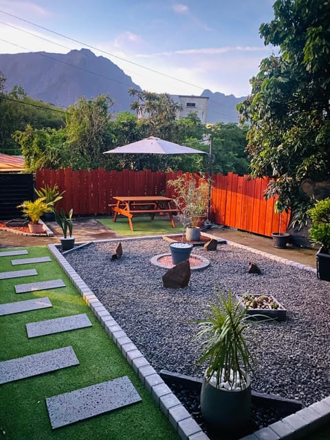 Garden view, Mountain view