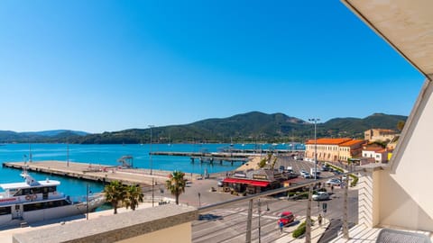 City view, City view, Sea view, Sea view, Street view, Street view