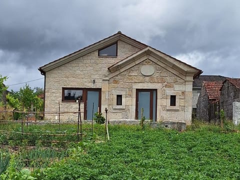 Property building, Spring, Garden, Garden view