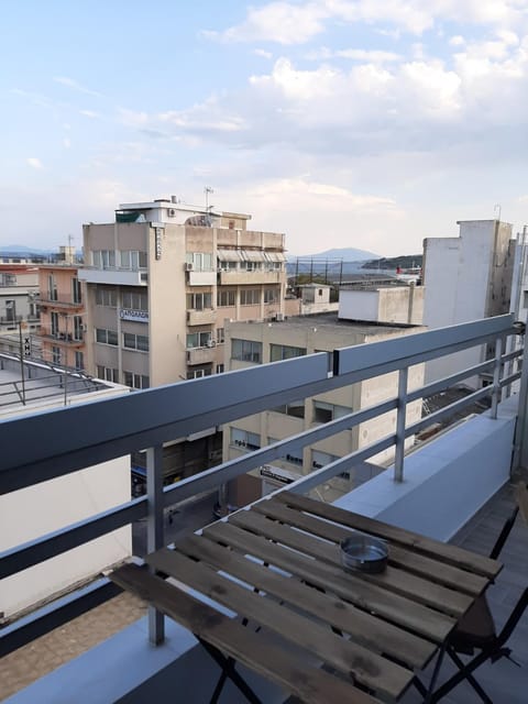 Property building, Balcony/Terrace, City view, Sea view