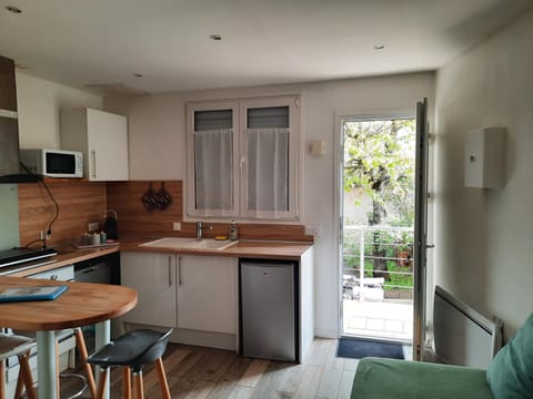 AlloAppartMeublé_L'émeraude Apartment in Sartrouville